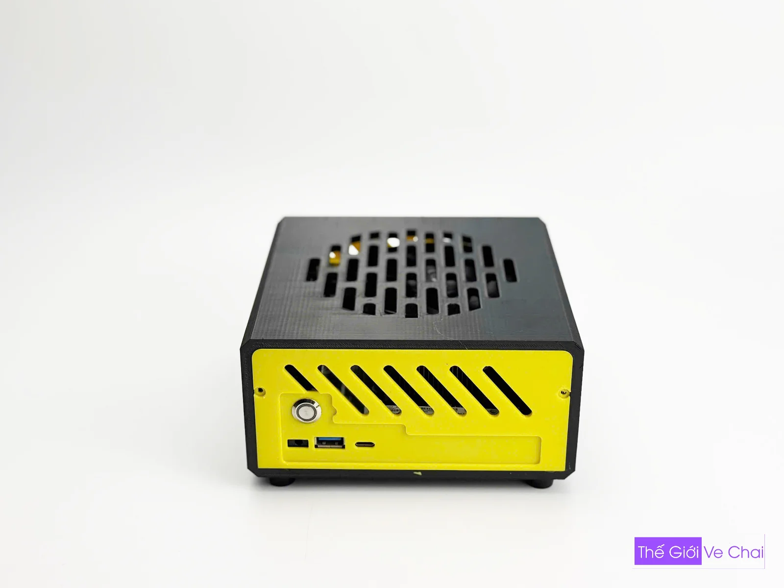 CASE-X300 VANG DEN-WEB_009.jpg