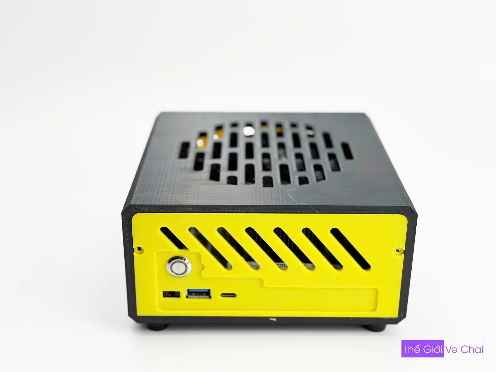 CASE-X300 VANG DEN-WEB_010.jpg