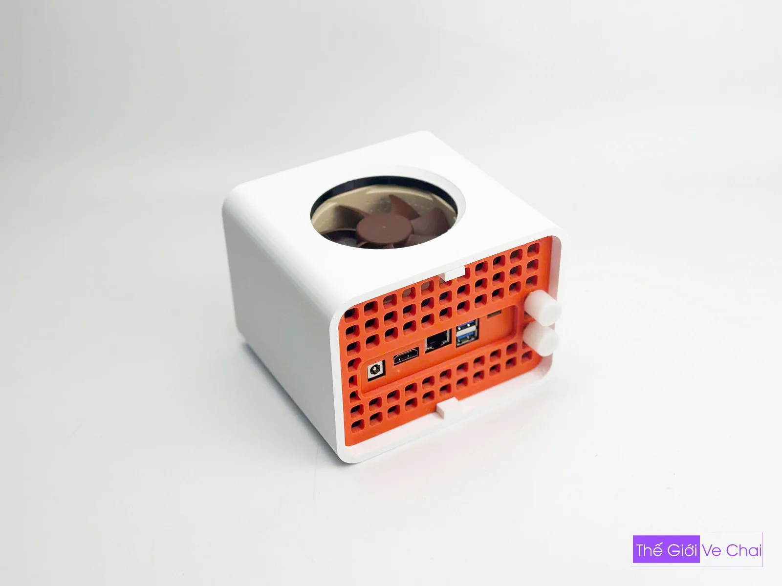 3D-VO NUC 8I3BEB-WEB_002.jpg