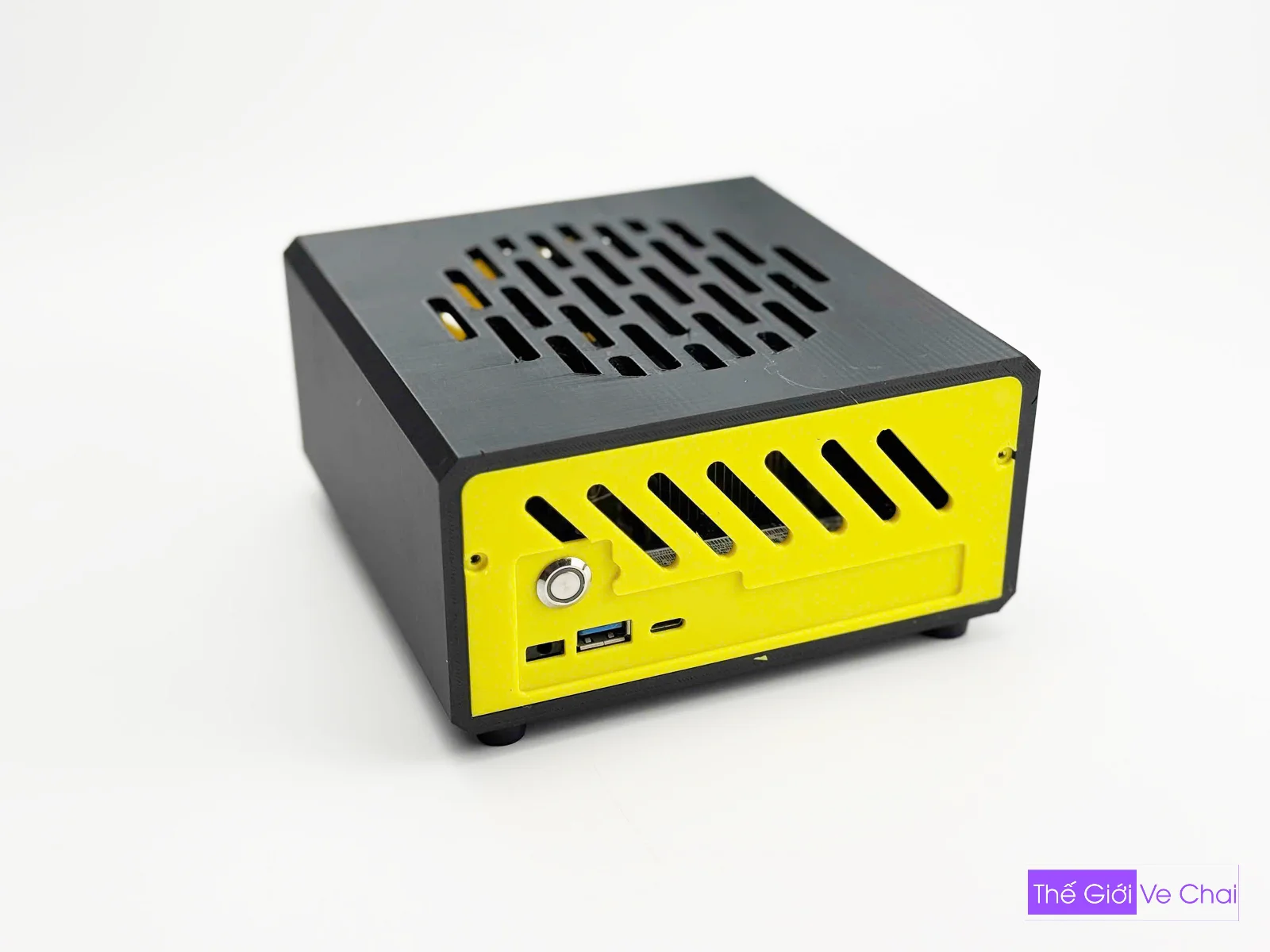 CASE-X300 VANG DEN-WEB_008.jpg